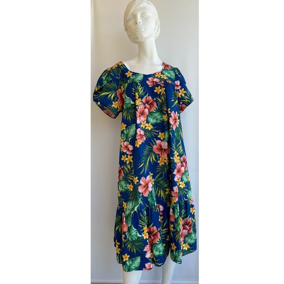 Hilo Hattie Dresses & Skirts - Hilo Hattie Vintage Hawaiian Midi Dress Tropical Island Hibiscus Floral Print L
